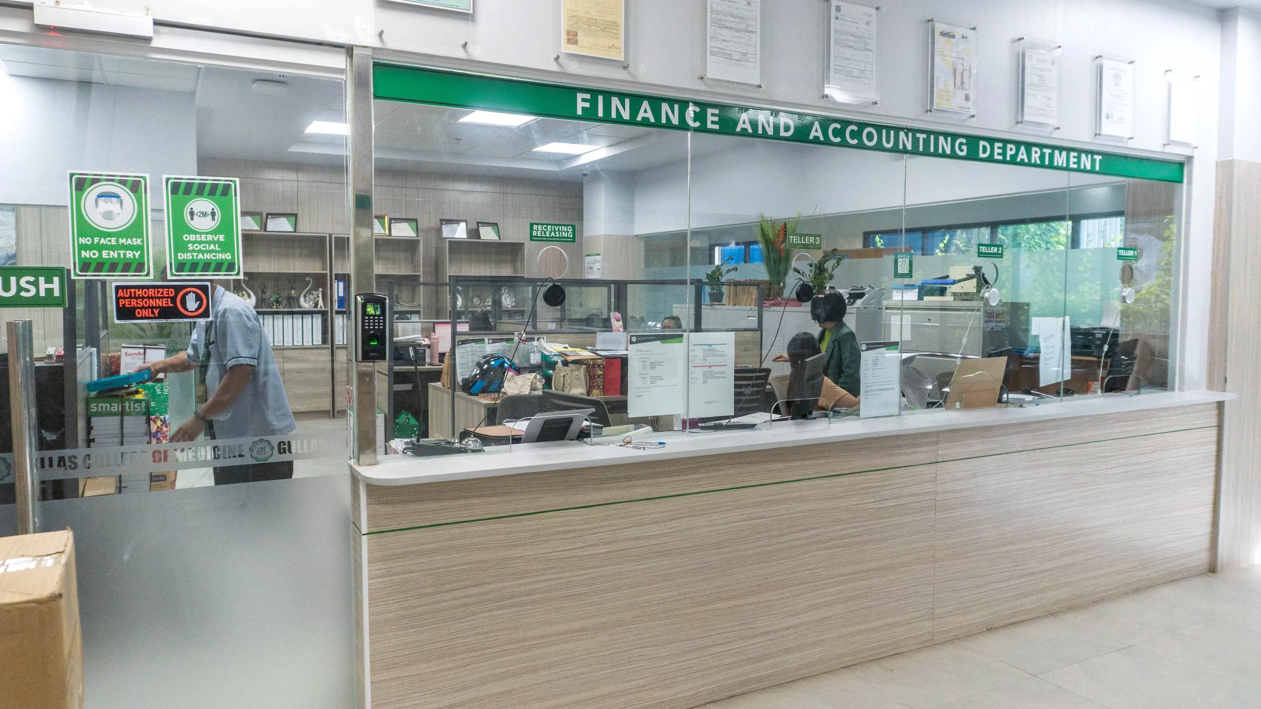 Gullas College of Medicine, Finance and Accounting Department Office